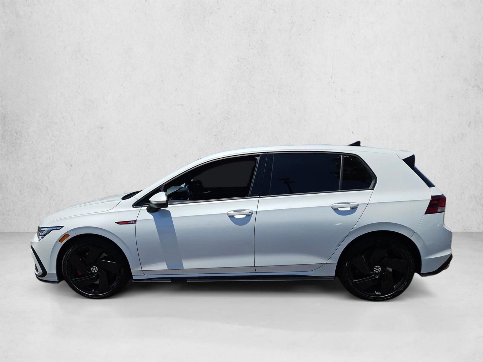 Thumbnail: 2022 Volkswagen Golf - 4