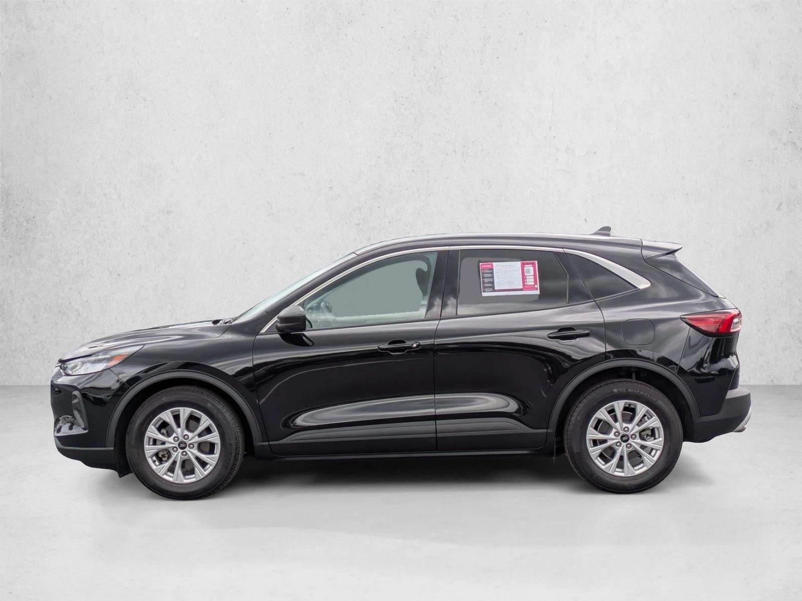 Thumbnail: 2023 Ford Escape - 2