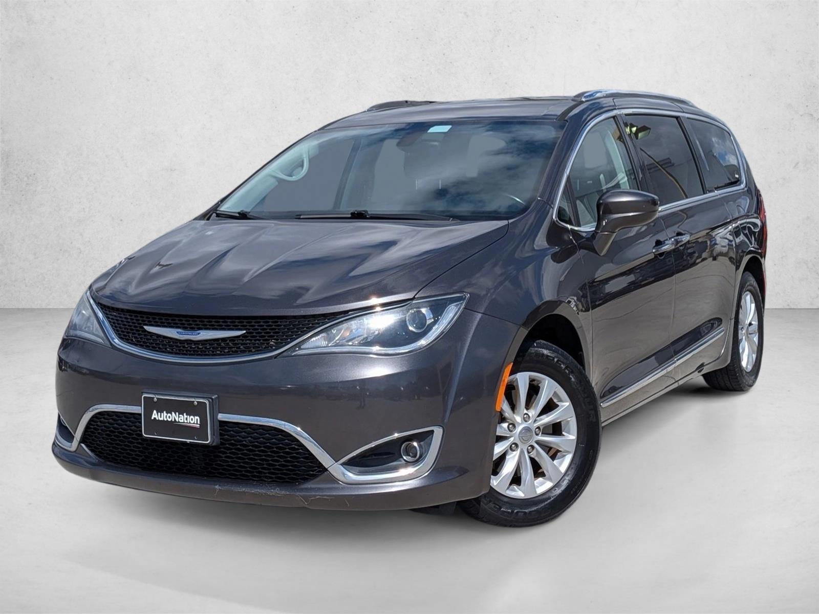 Thumbnail: 2019 Chrysler Pacifica - 1