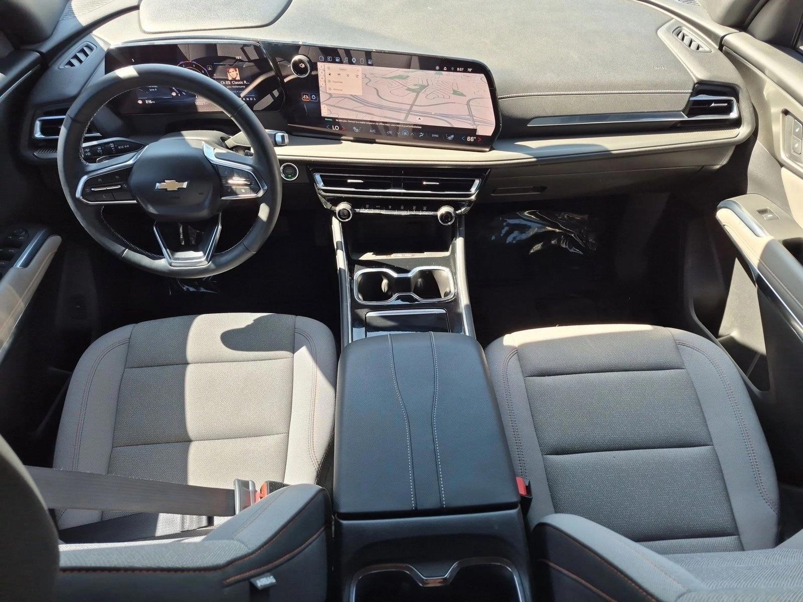 Thumbnail: 2024 Chevrolet Traverse - 3