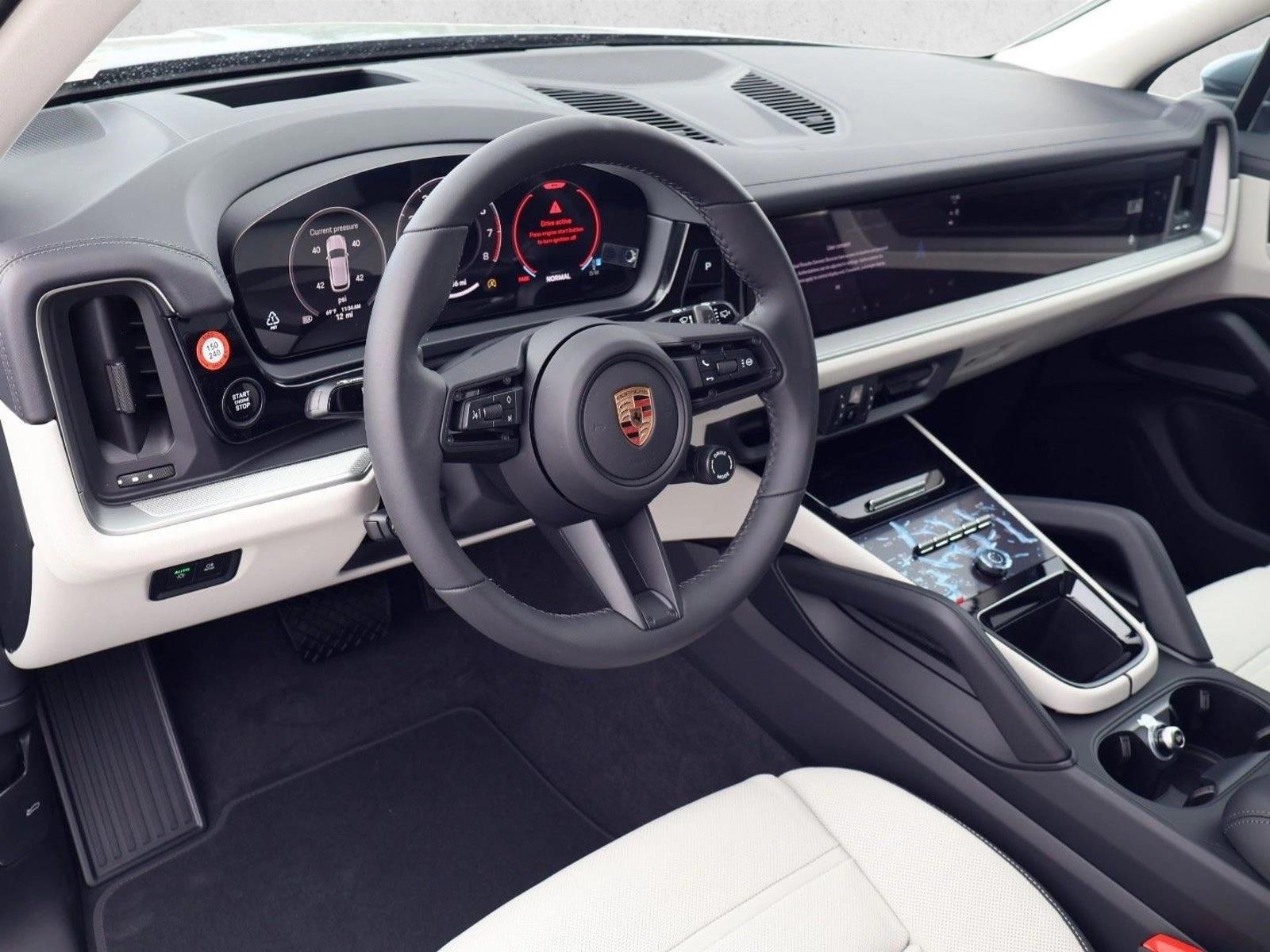 Thumbnail: 2026 Porsche Cayenne - 3
