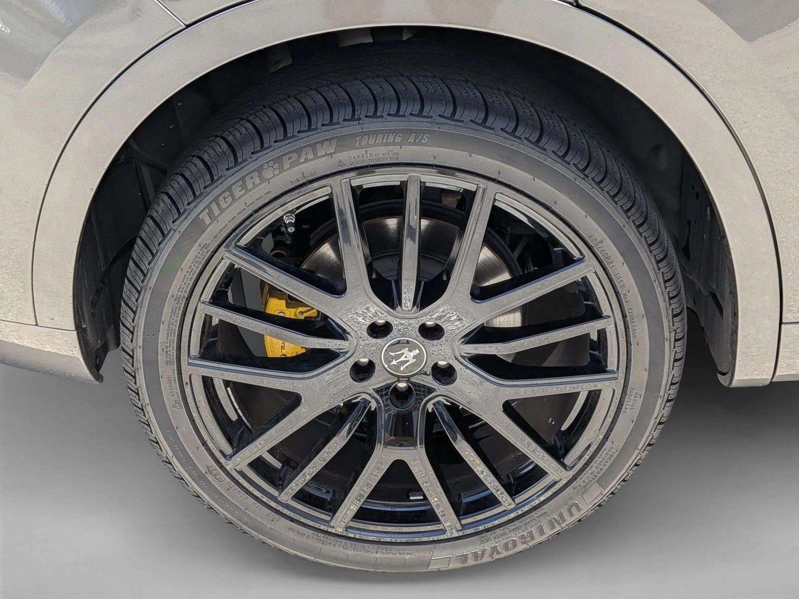 Thumbnail: 2022 Maserati Levante - 3