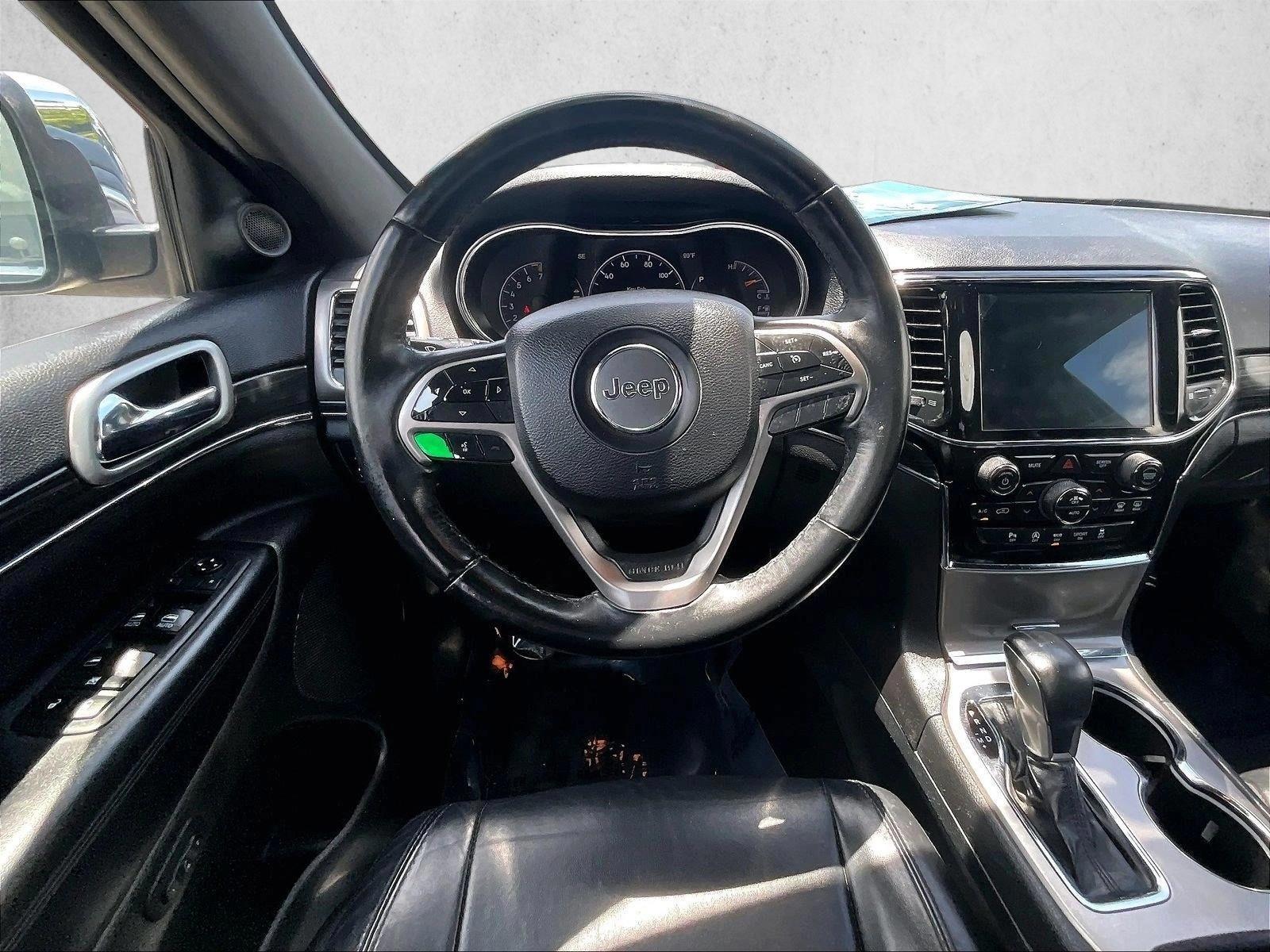 Thumbnail: 2019 Jeep Grand Cherokee - 3