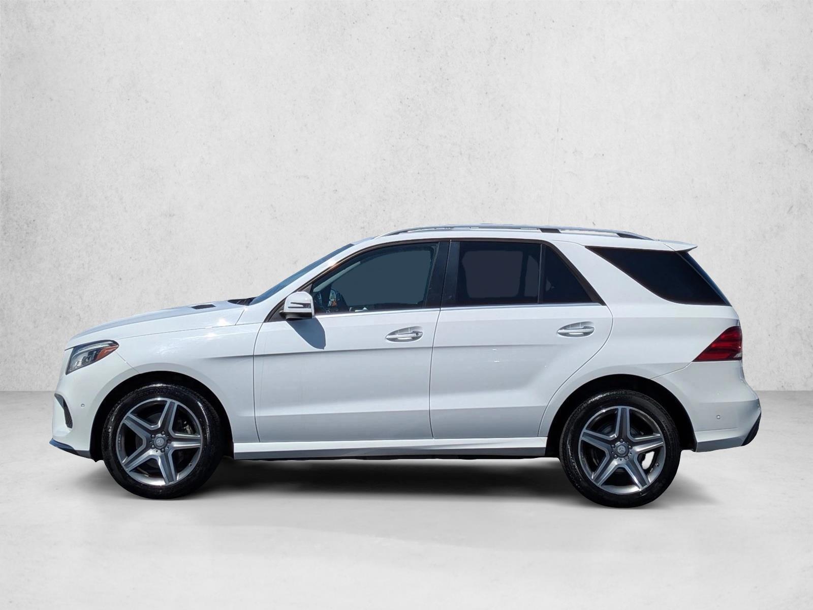 Thumbnail: 2016 Mercedes-Benz GLE - 2
