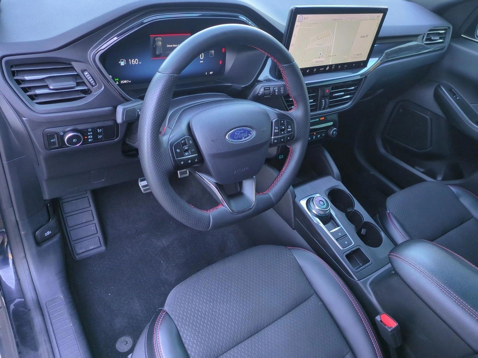 Thumbnail: 2023 Ford Escape - 3