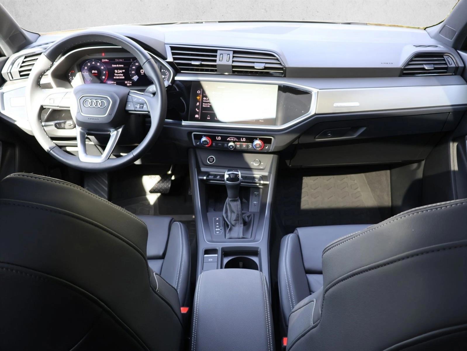 Thumbnail: 2024 Audi Q3 - 4
