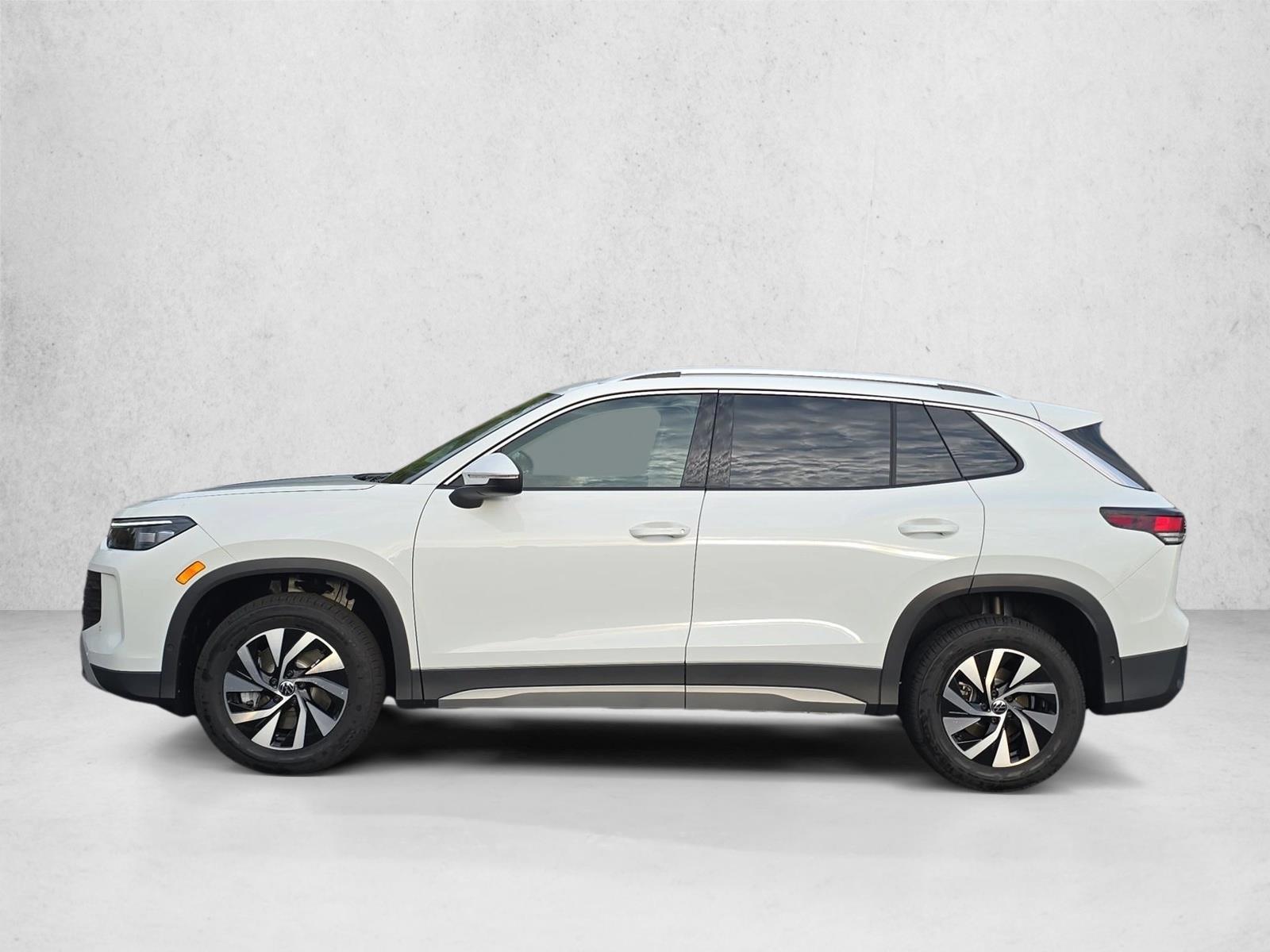 Thumbnail: 2026 Volkswagen Tiguan - 2
