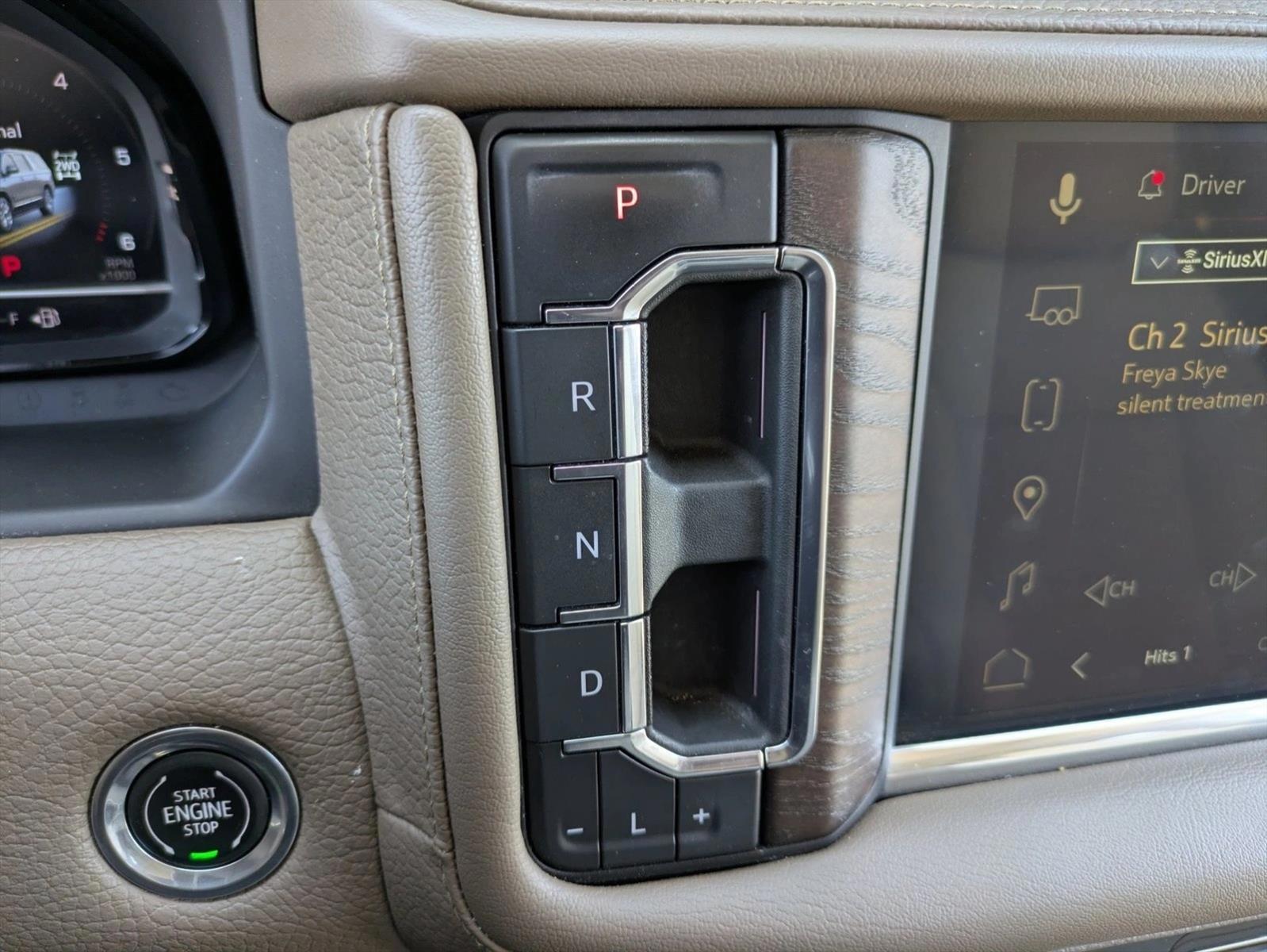 Thumbnail: 2023 GMC Yukon XL - 3