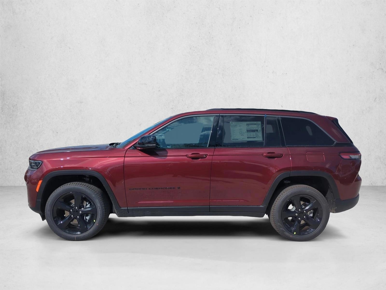 Thumbnail: 2026 Jeep Grand Cherokee - 3