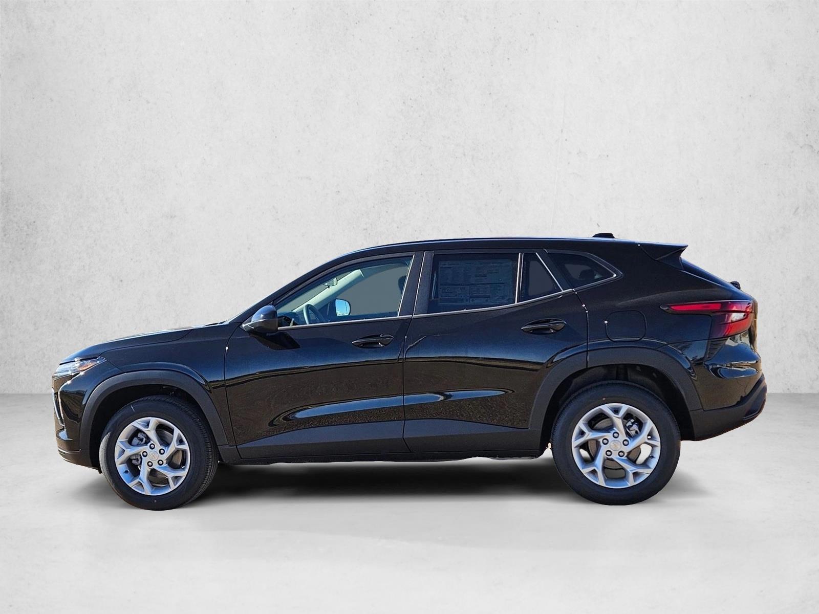 Thumbnail: 2026 Chevrolet Trax - 2