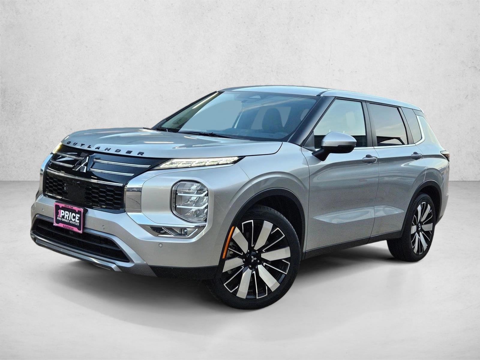 Thumbnail: 2026 Mitsubishi Outlander - 1