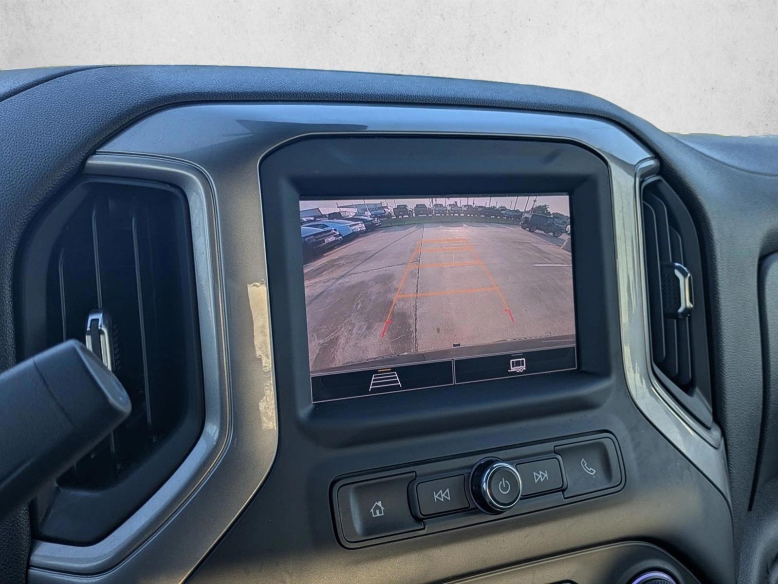 2024 Chevrolet Silverado 1500 Custom - Photo 11