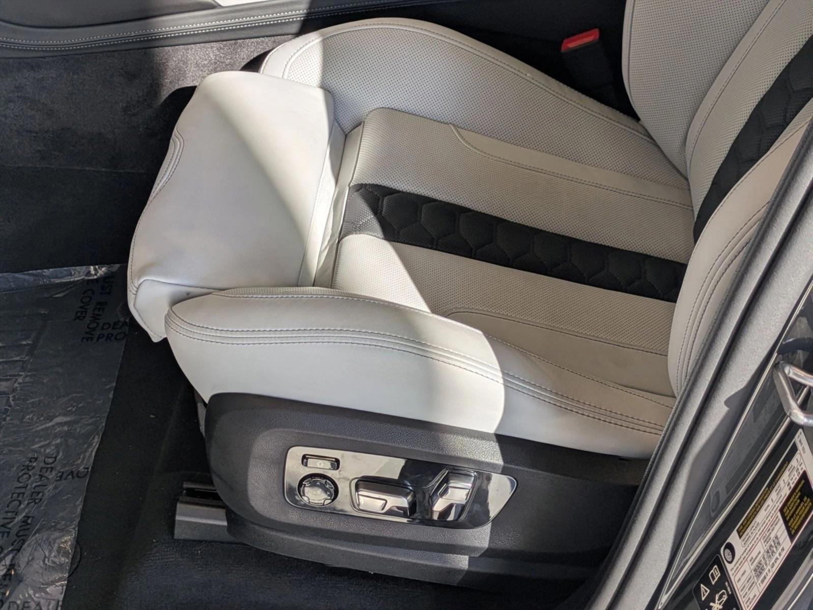 Thumbnail: 2026 BMW X5 - 5