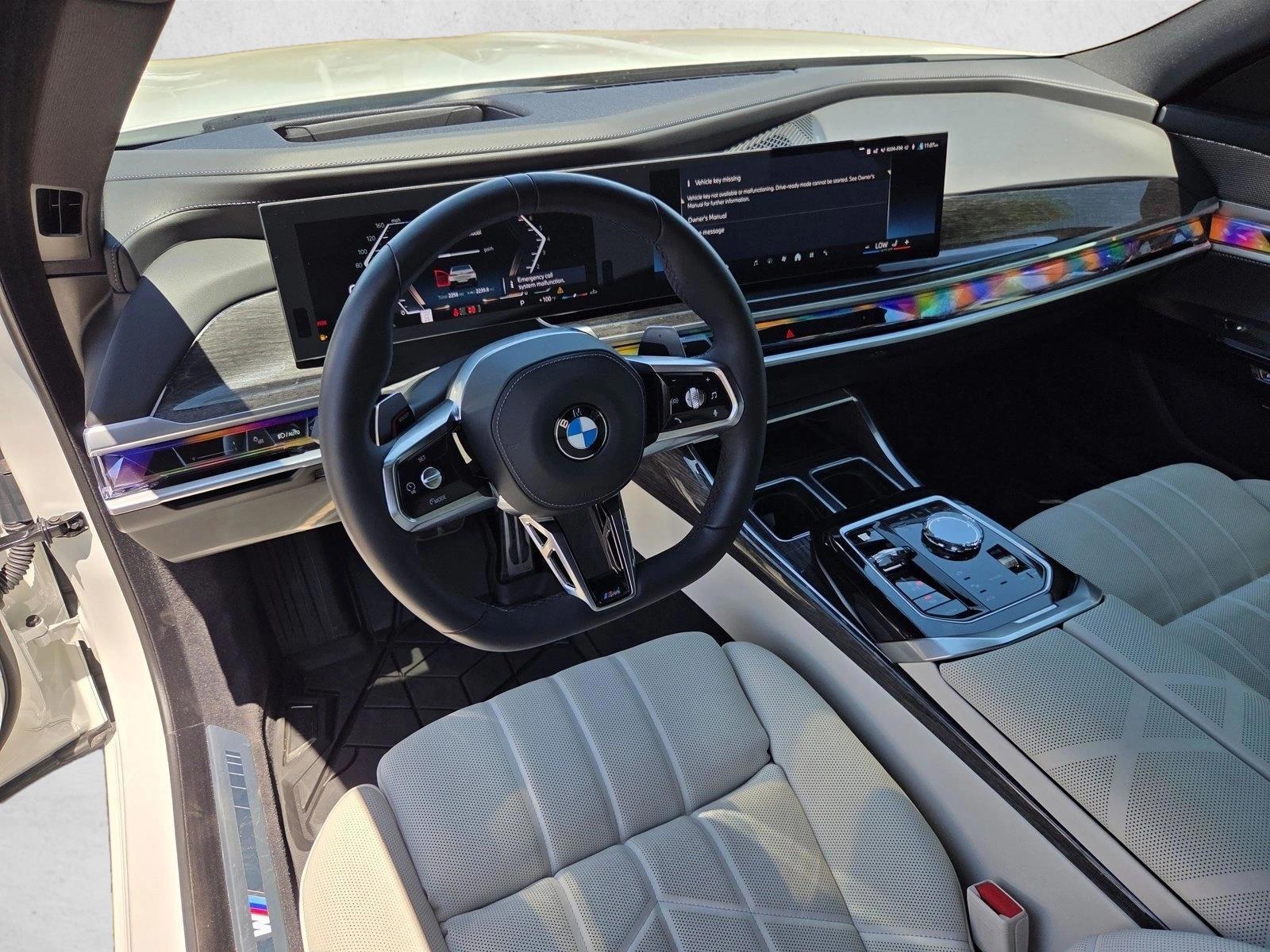 Thumbnail: 2026 BMW 7 Series - 3