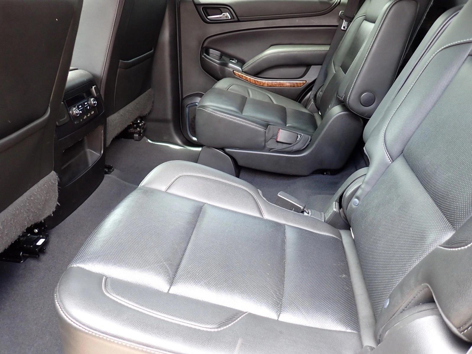 Thumbnail: 2019 Chevrolet Tahoe - 3