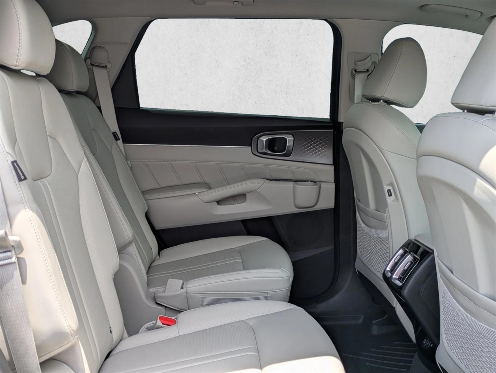 2024 Kia Sorento SX - Photo 25