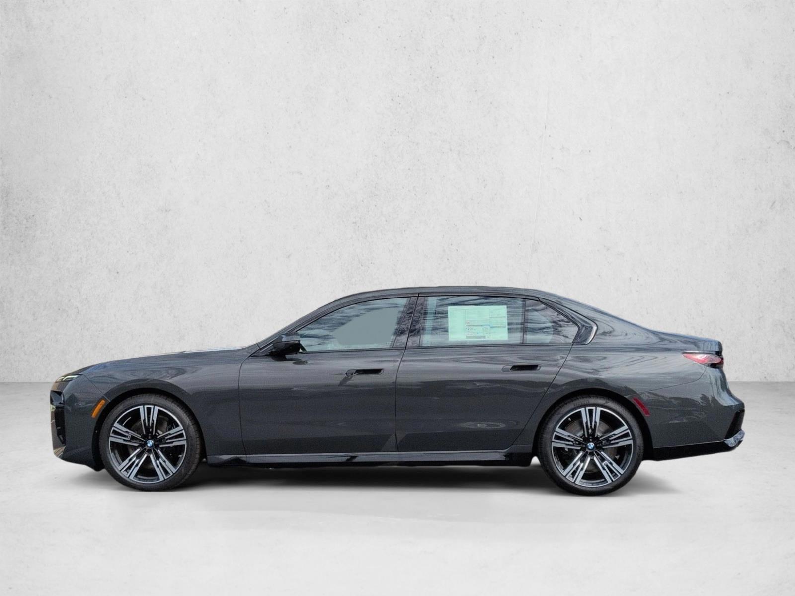 Thumbnail: 2026 BMW 7 Series - 2