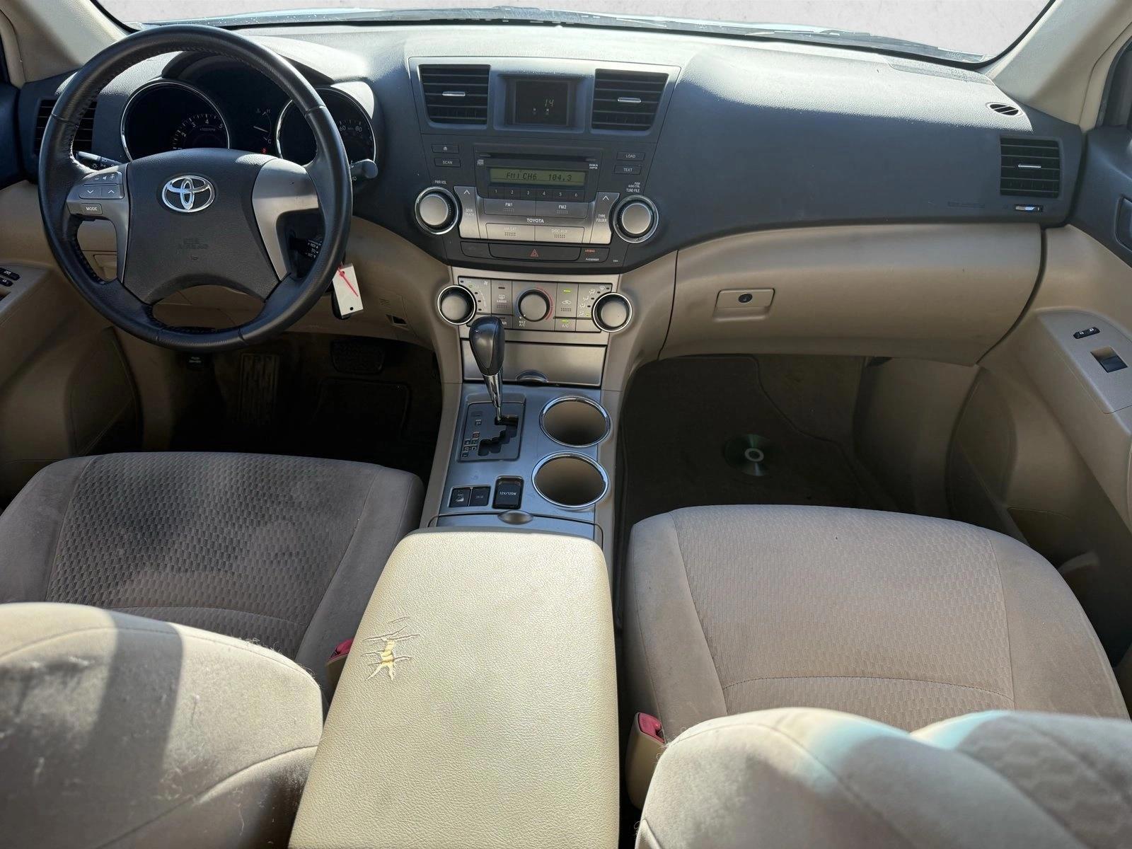 Thumbnail: 2009 Toyota Highlander - 3