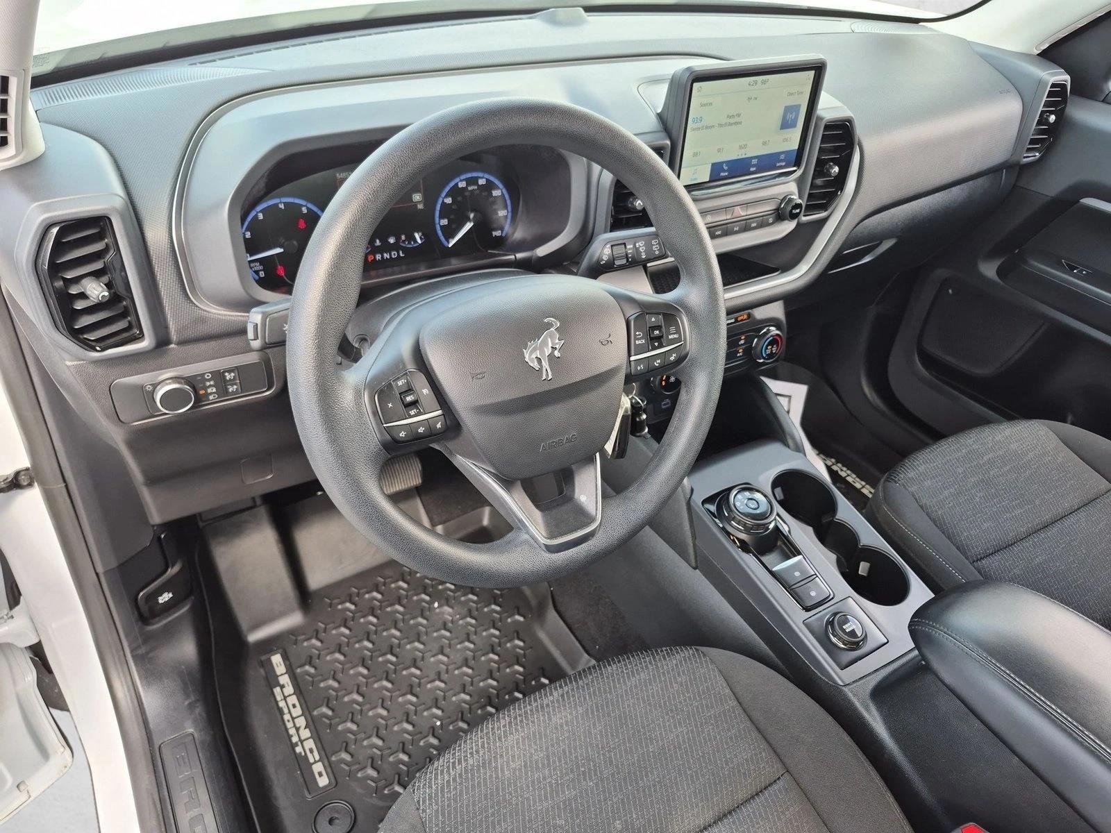 Thumbnail: 2022 Ford Bronco Sport - 3