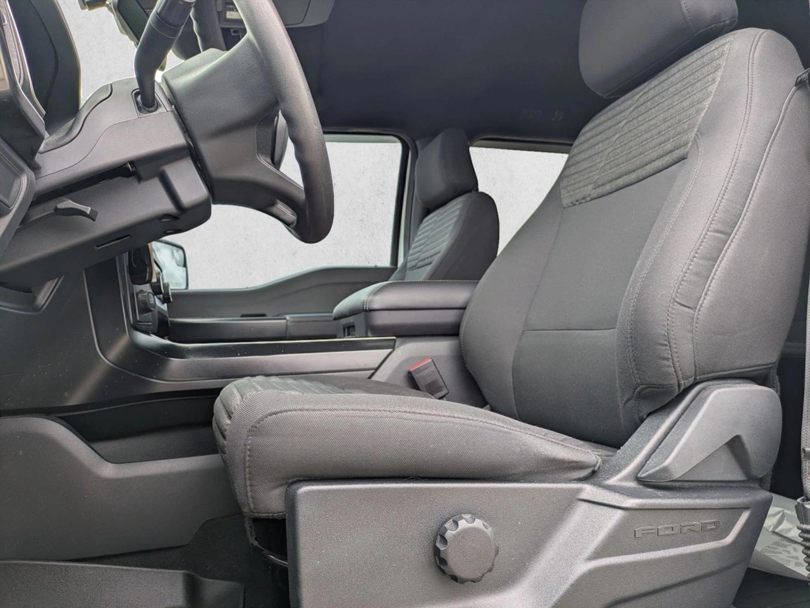2023 Ford F-150 XL - Photo 15