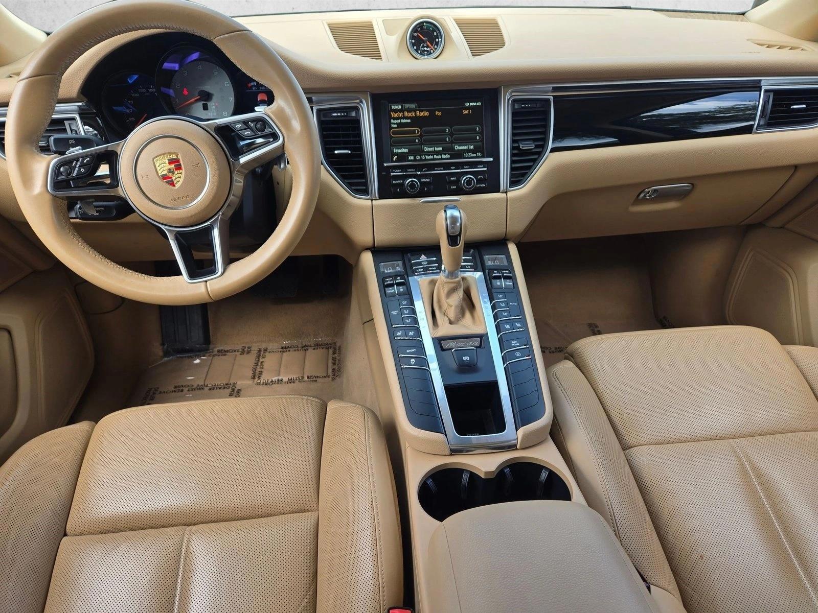 Thumbnail: 2015 Porsche Macan - 3