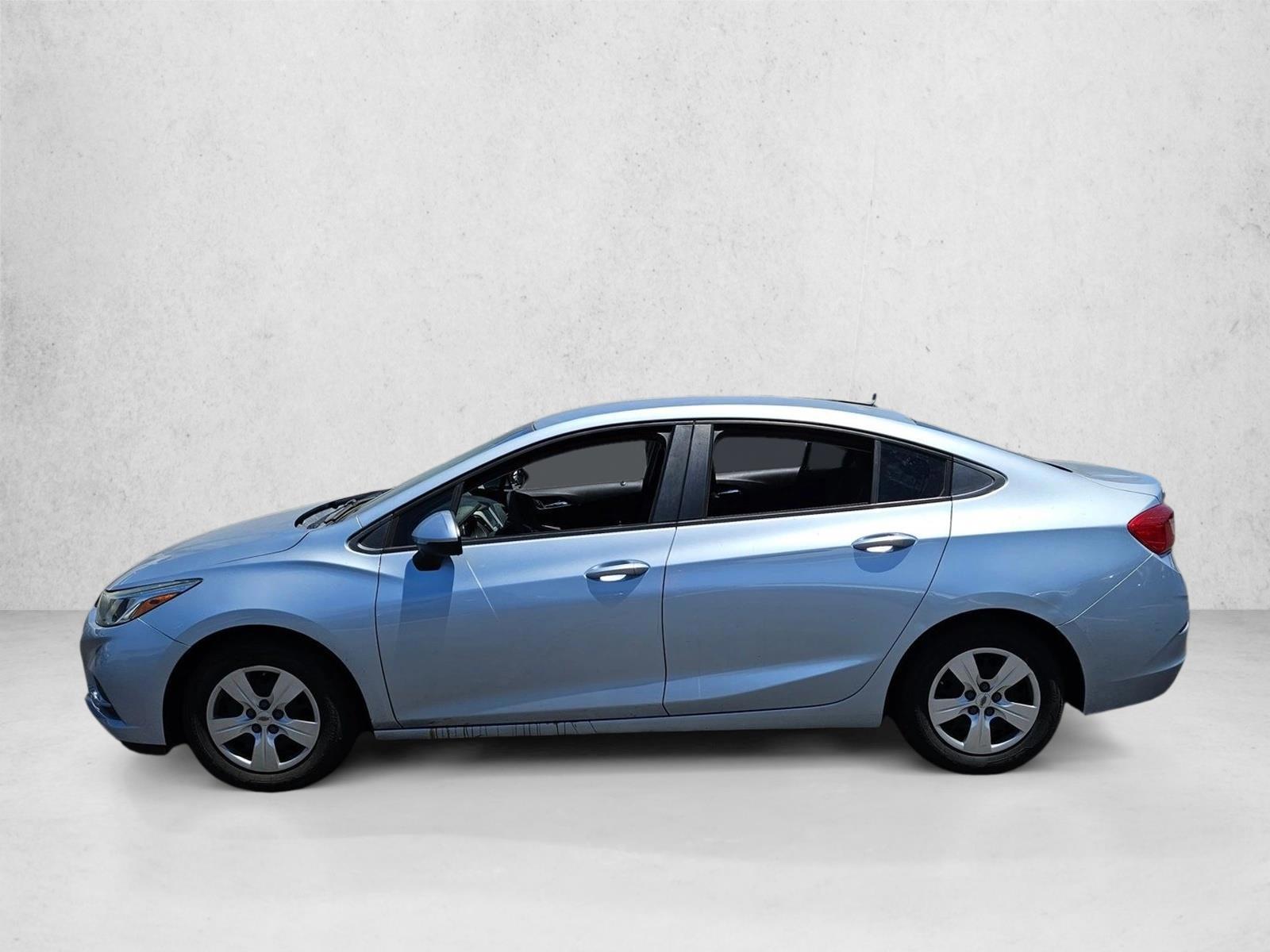 Thumbnail: 2017 Chevrolet Cruze - 2