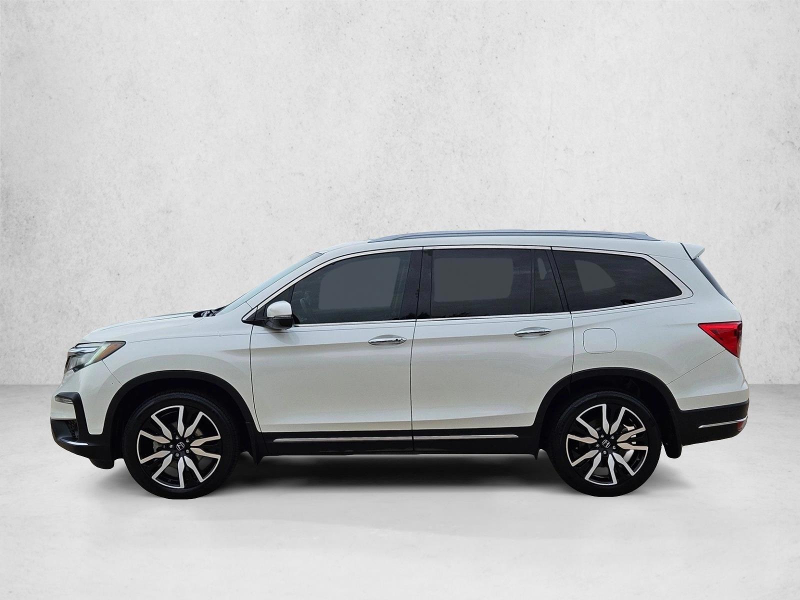 Thumbnail: 2019 Honda Pilot - 2