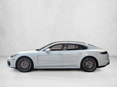2022 Porsche Panamera