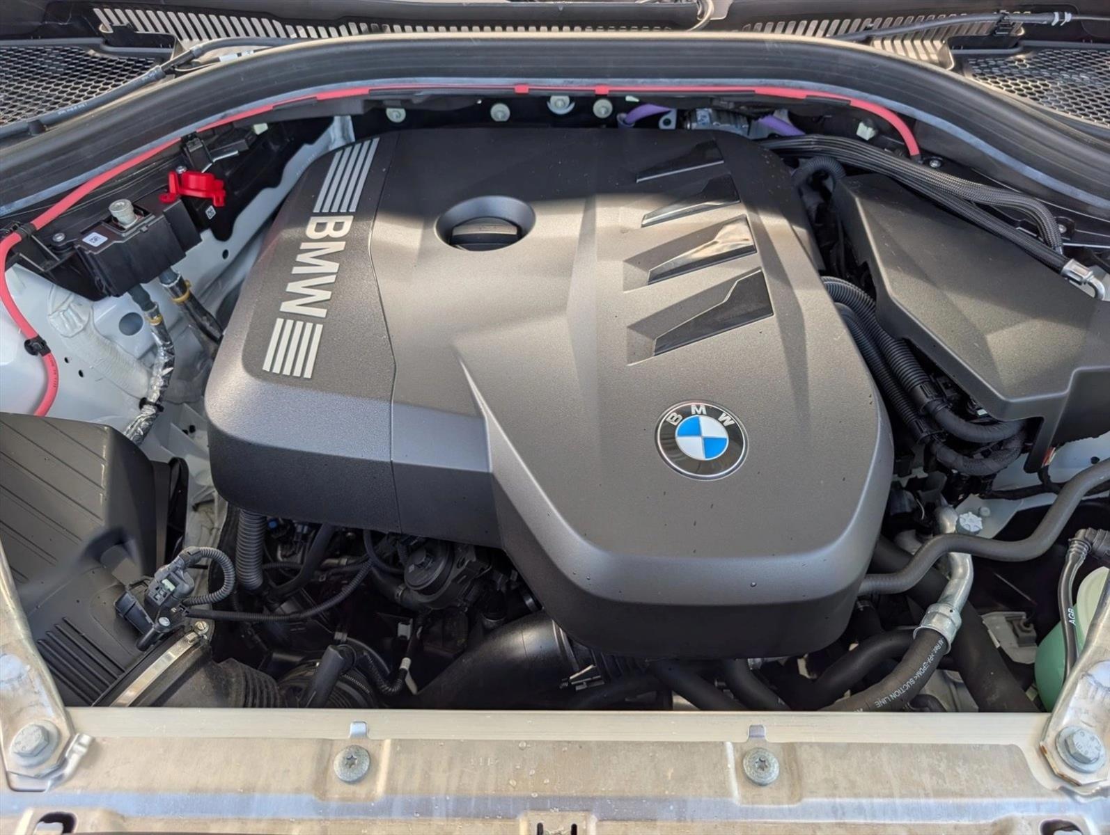 2025 BMW X3 30 - Photo 24