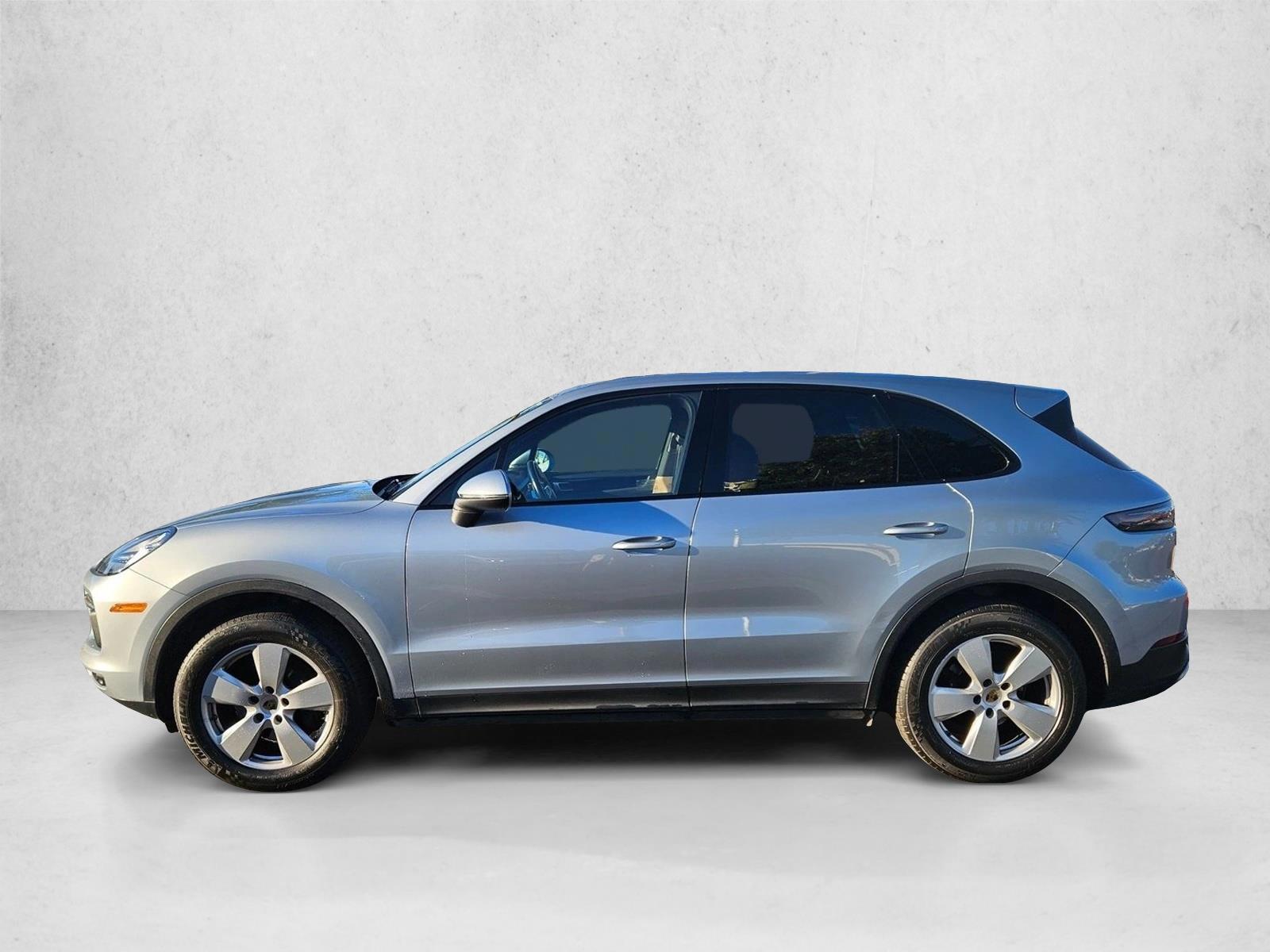 Thumbnail: 2020 Porsche Cayenne - 2