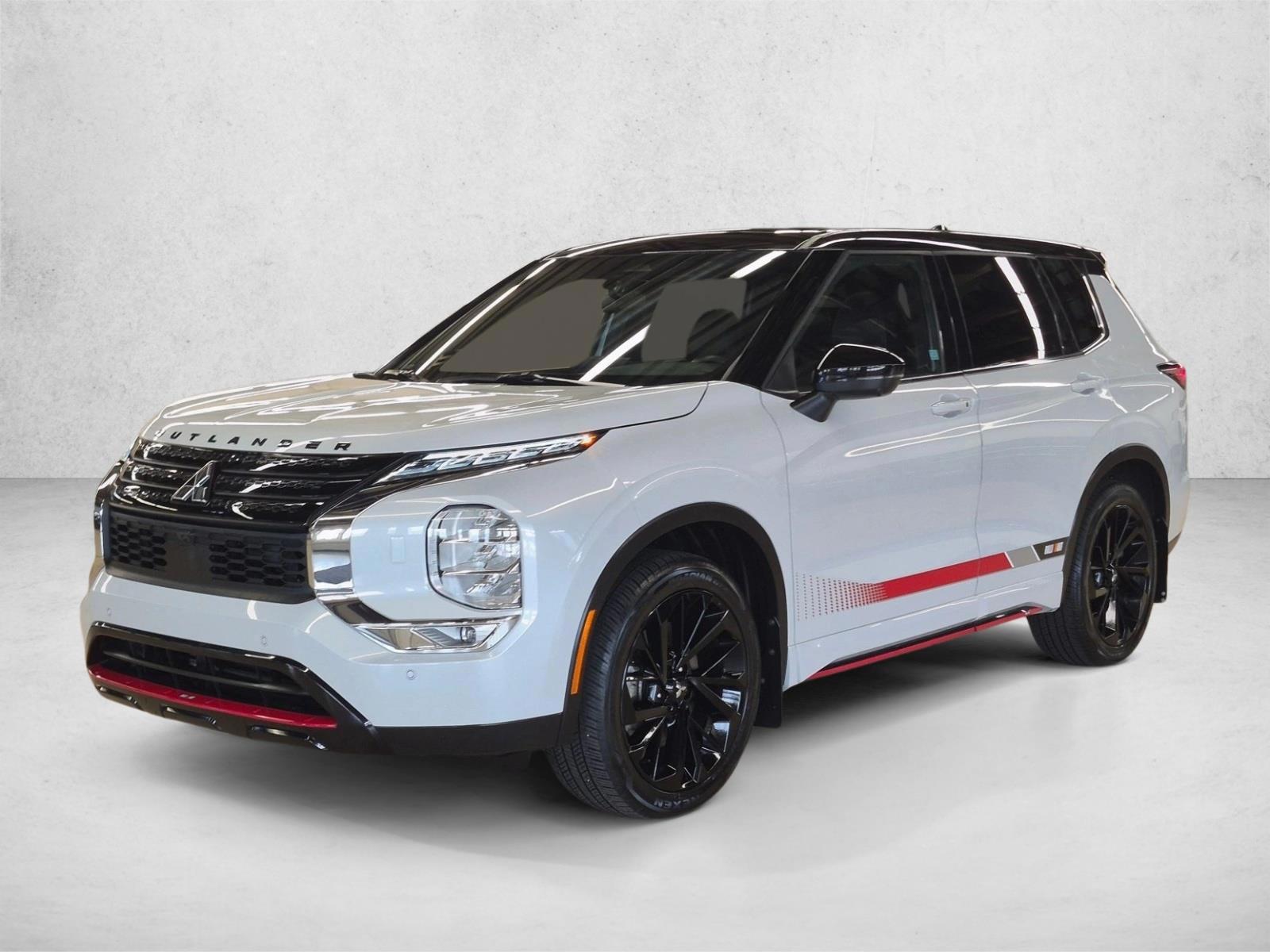 Thumbnail: 2024 Mitsubishi Outlander - 1