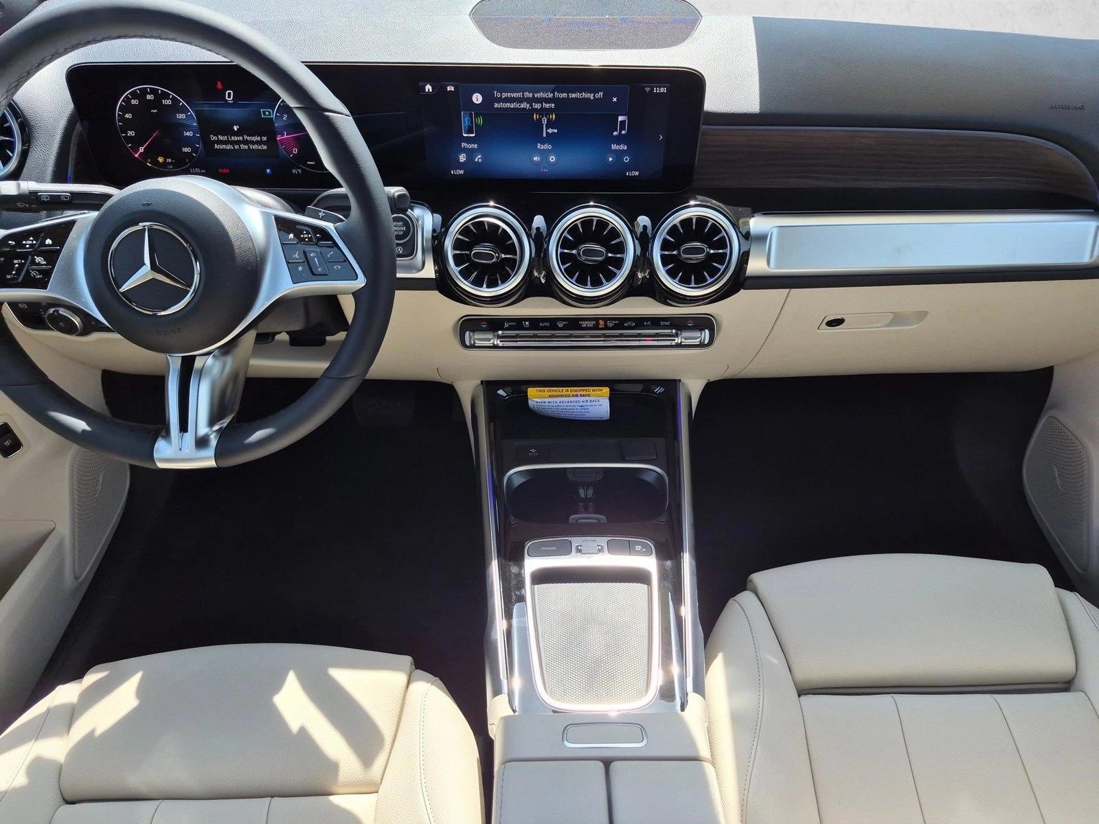 Thumbnail: 2026 Mercedes-Benz GLB - 3