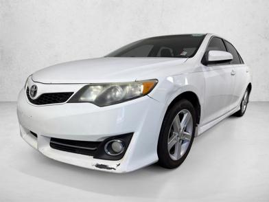 2014 Toyota Camry SE -
                  Newnan, GA