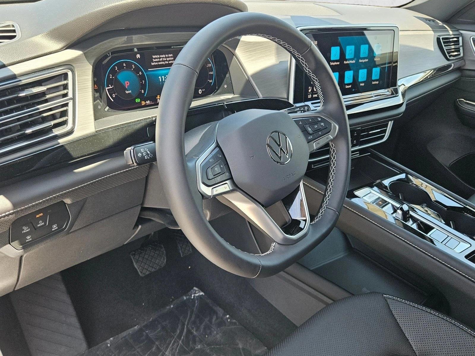 Thumbnail: 2026 Volkswagen Atlas - 3