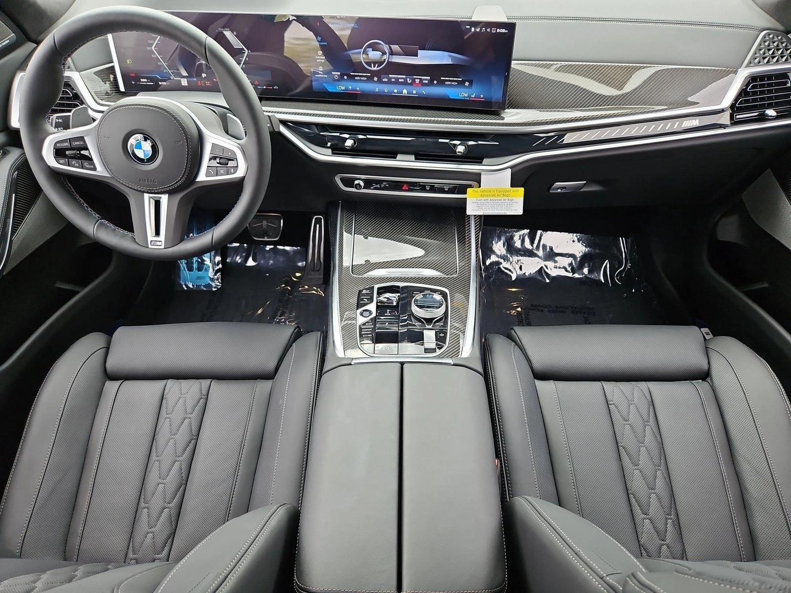 Thumbnail: 2027 BMW X7 - 4