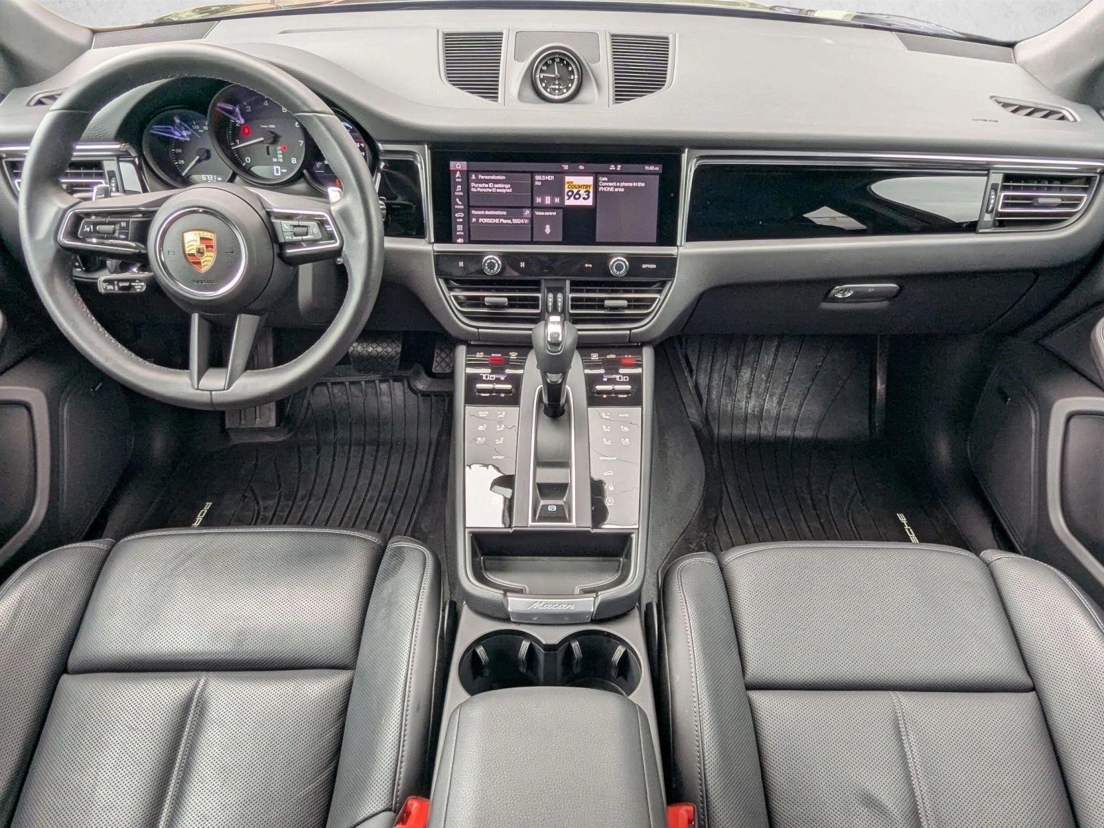 Thumbnail: 2025 Porsche Macan - 5