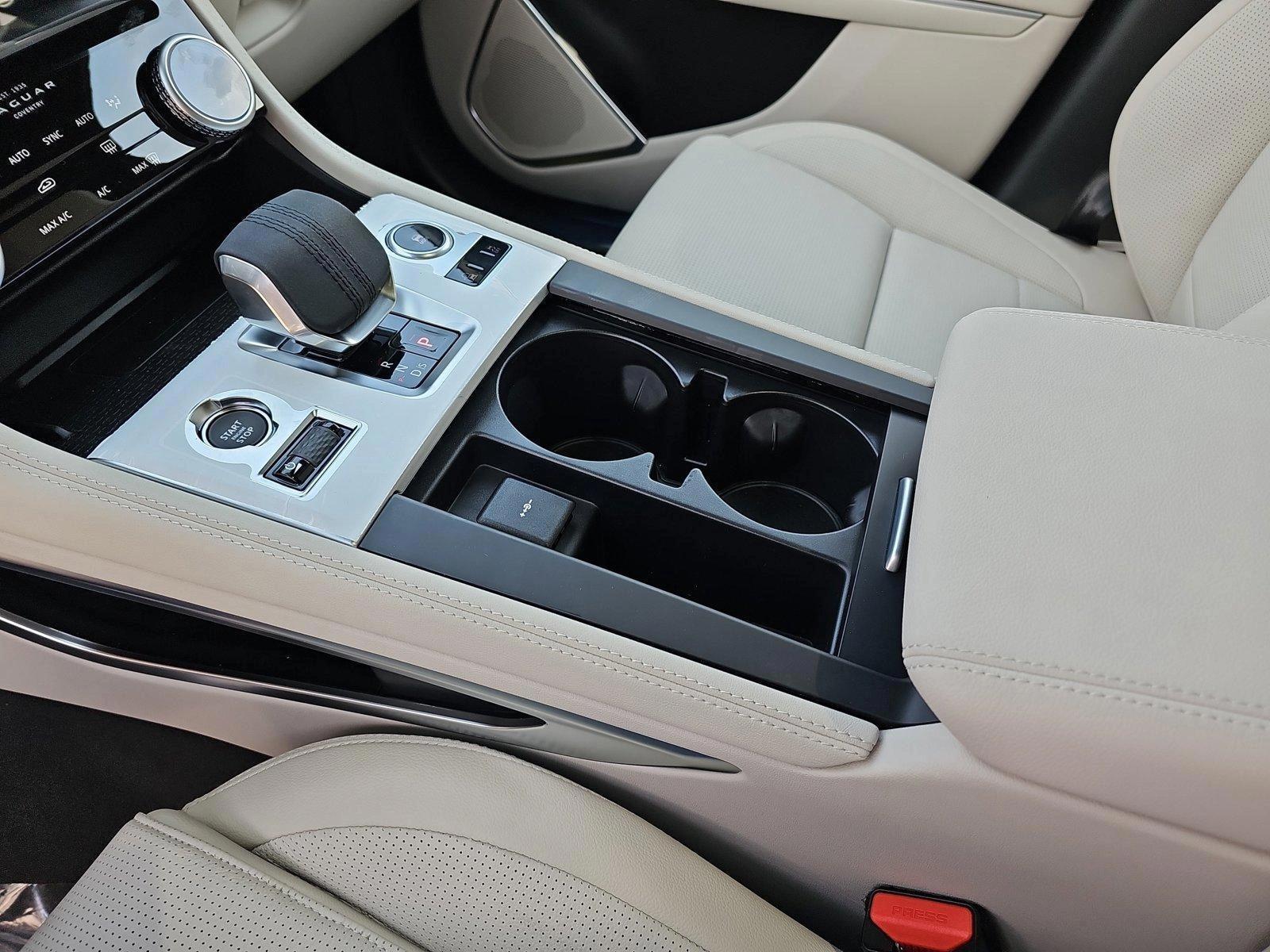 2026 Jaguar F-Pace R-Dynamic S - Photo 25