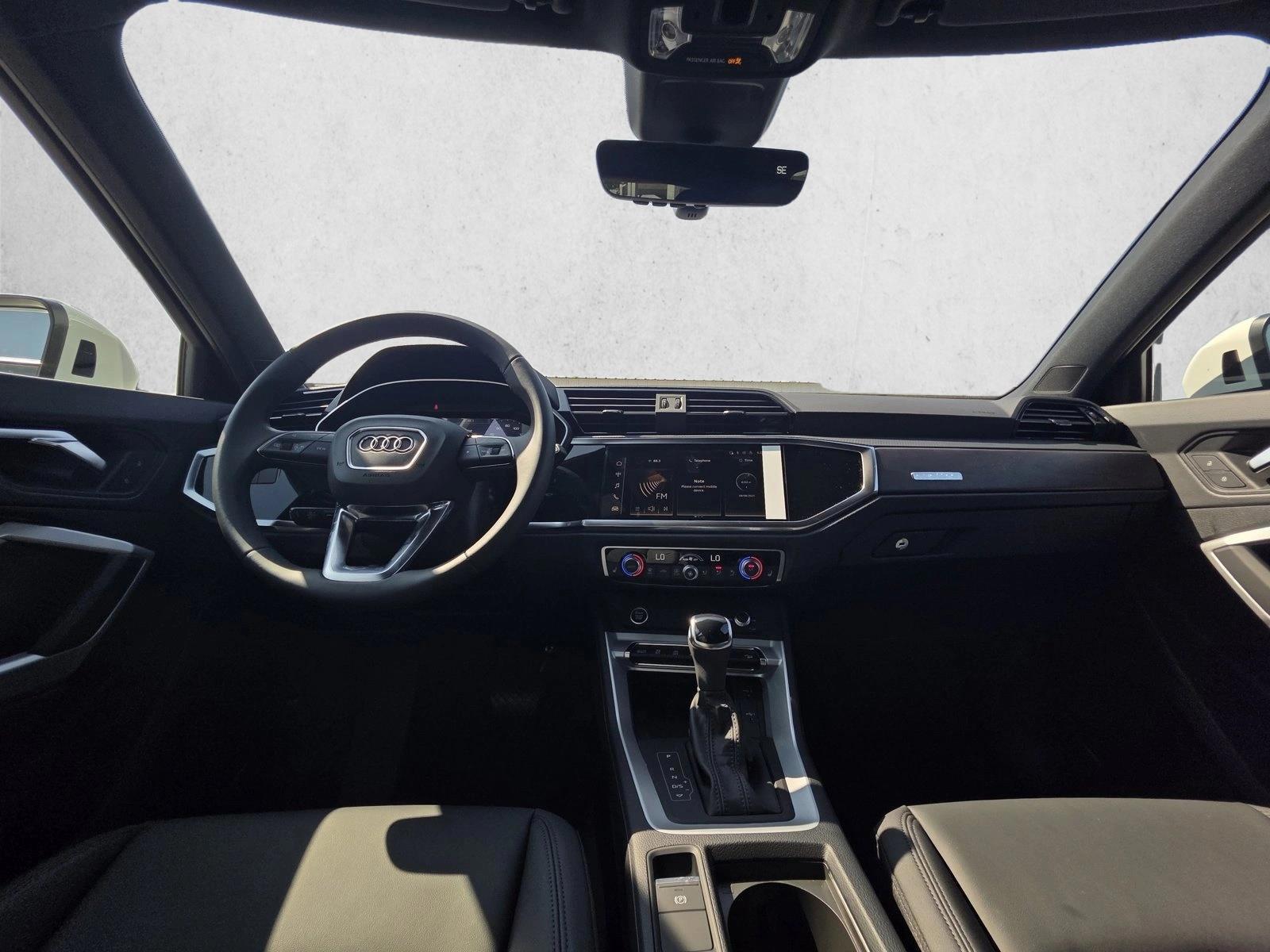 Thumbnail: 2025 Audi Q3 - 3