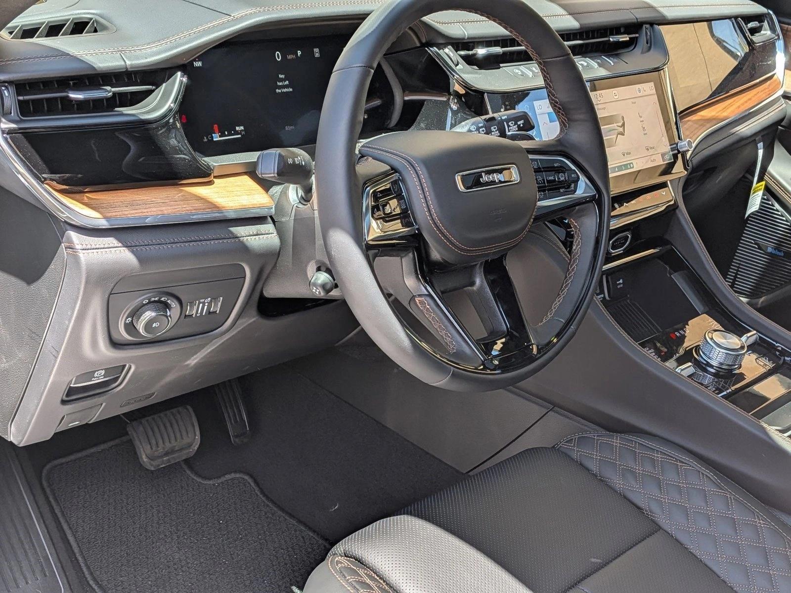 Thumbnail: 2026 Jeep Grand Cherokee - 3