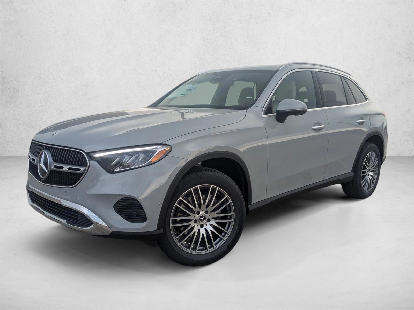 2026 Mercedes-Benz GLC GLC 300's photo