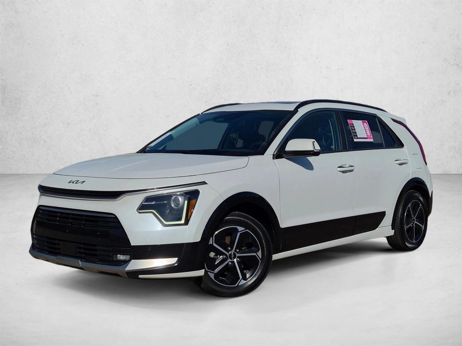 Thumbnail: 2023 Kia Niro - 1