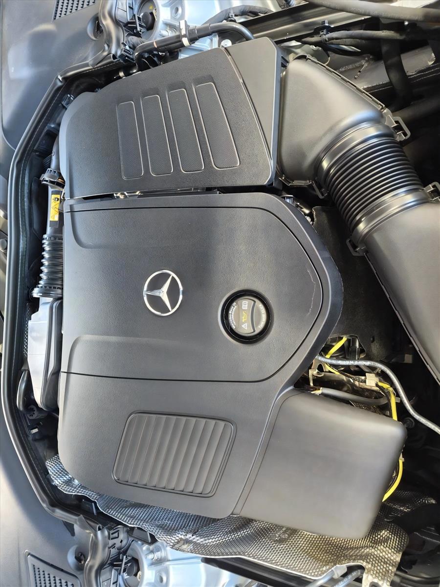 2026 Mercedes-Benz C-Class Sedan C 300 - Photo 22