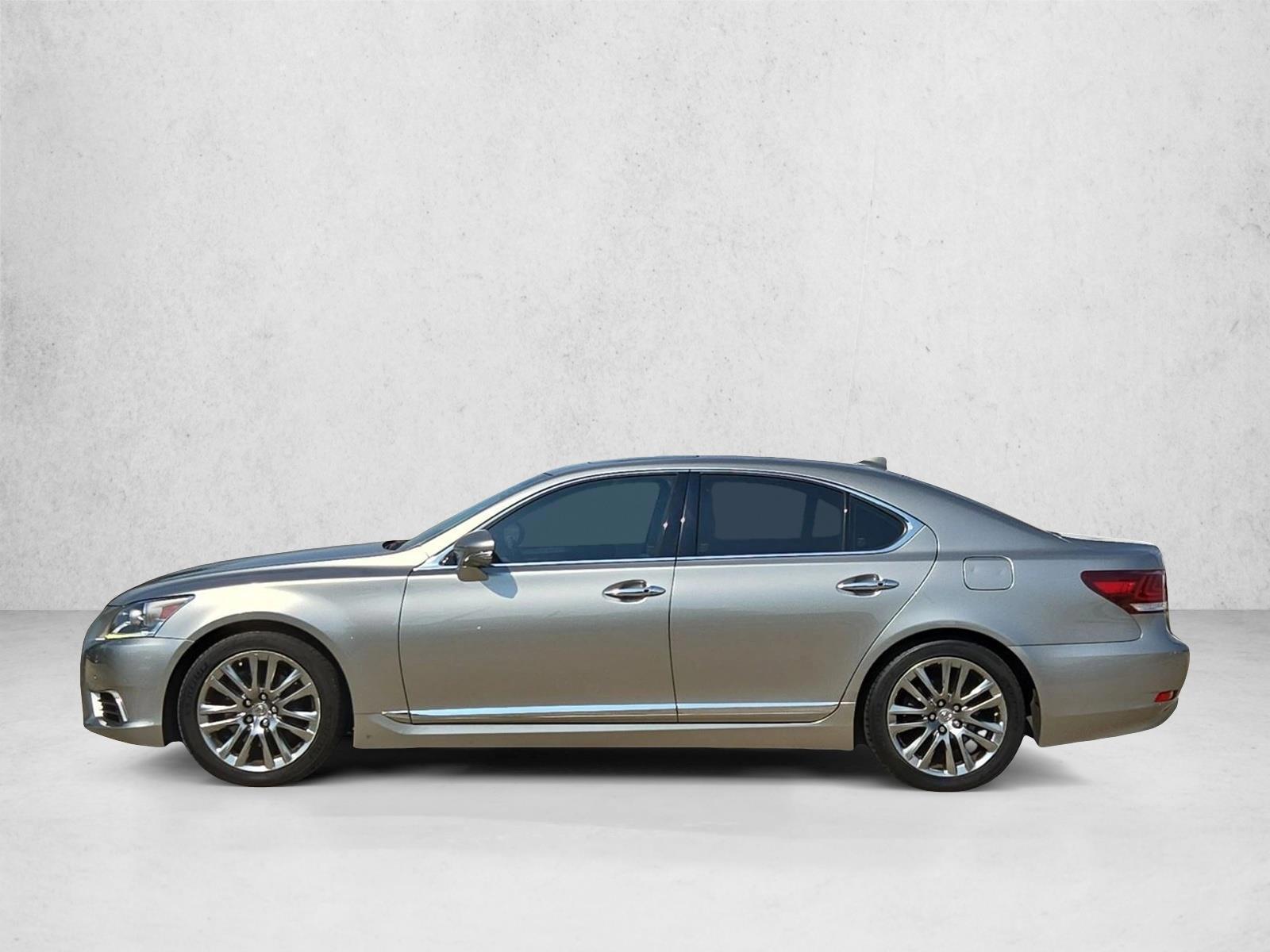 Thumbnail: 2017 Lexus LS - 2