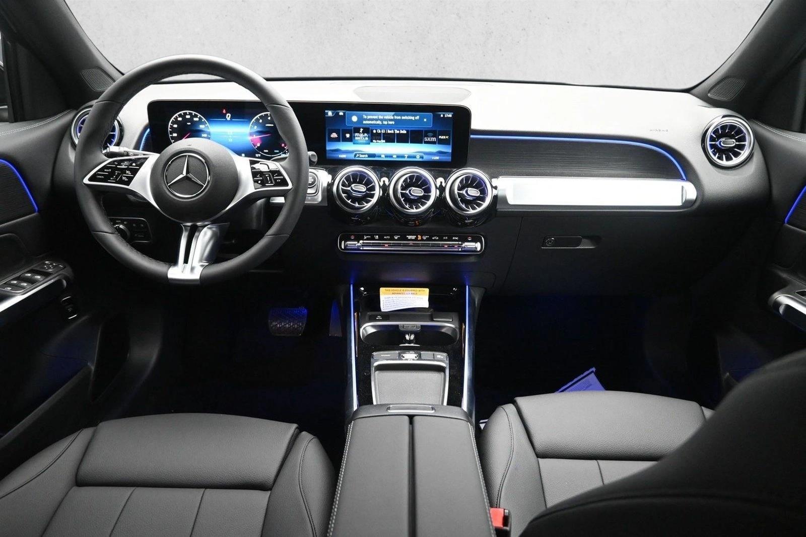 Thumbnail: 2026 Mercedes-Benz GLB - 4
