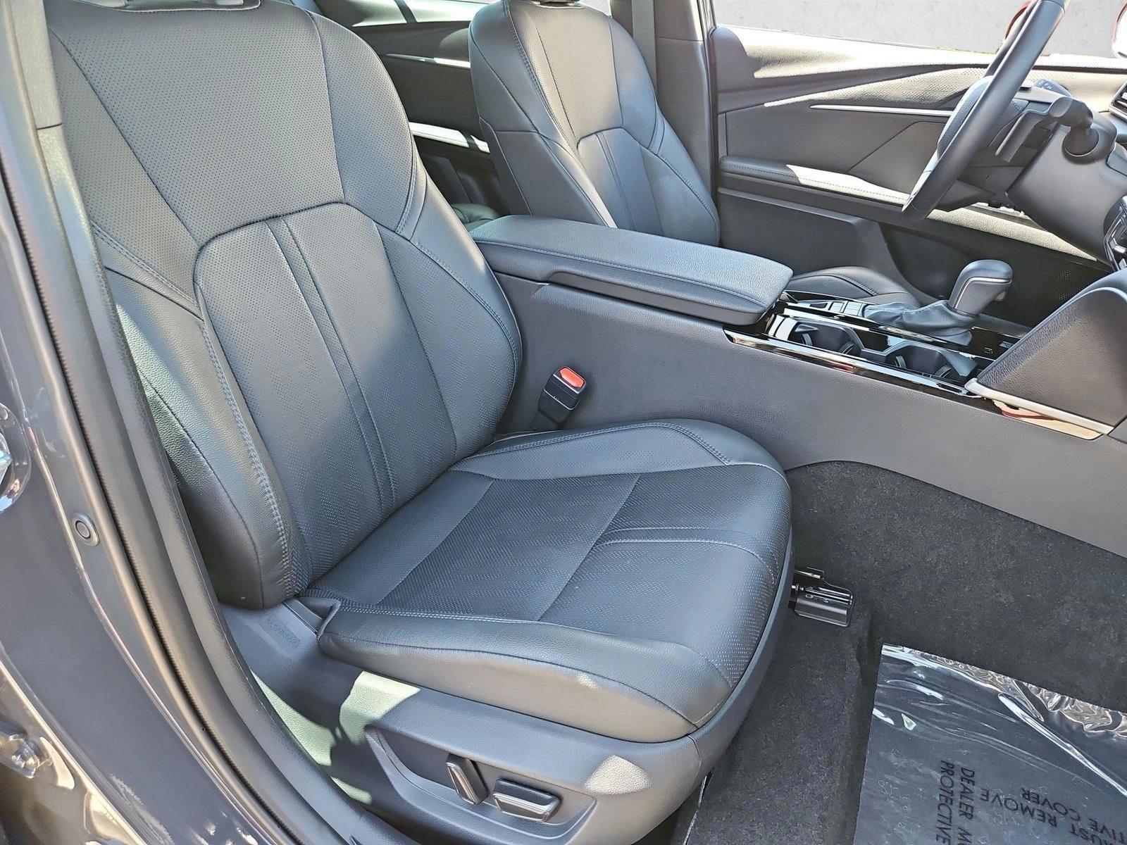 Thumbnail: 2025 Toyota Camry - 6