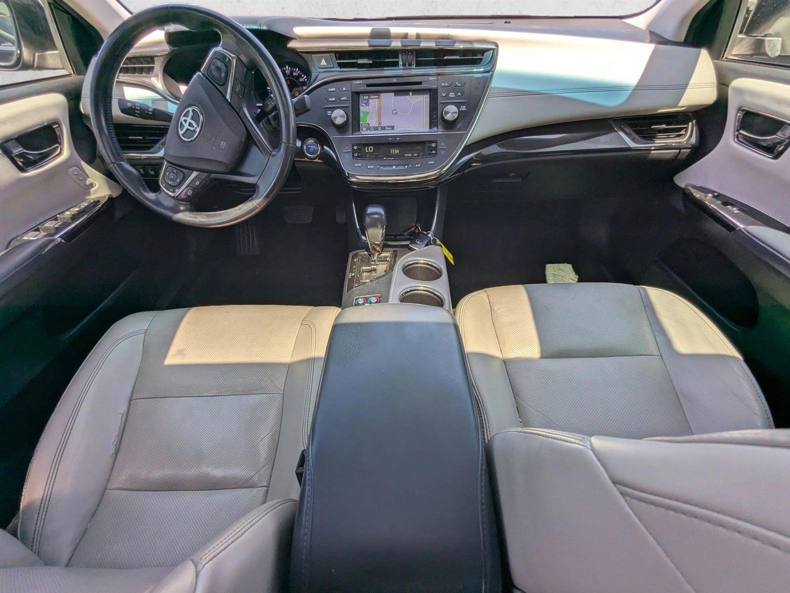 Thumbnail: 2015 Toyota Avalon - 4