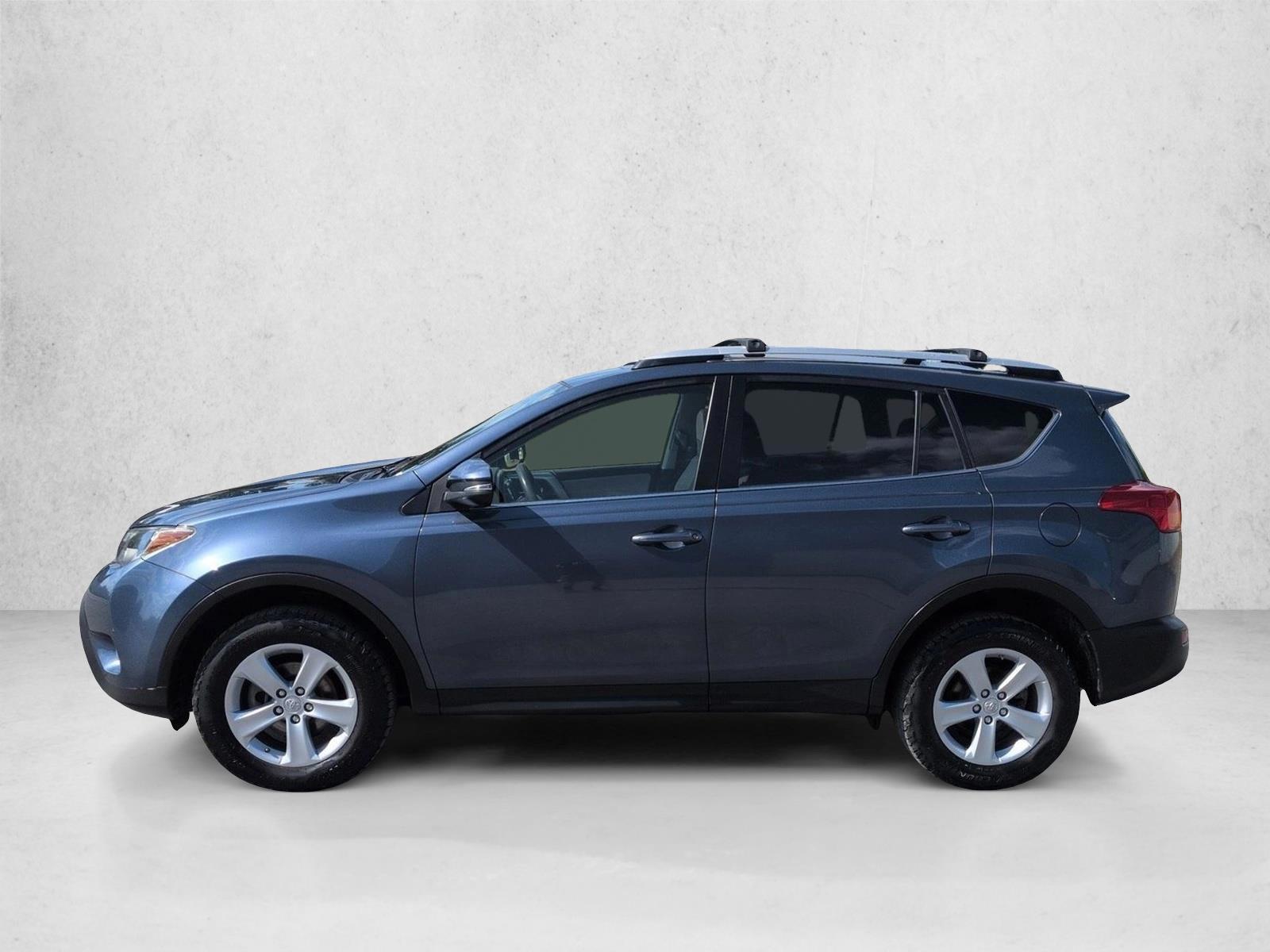Thumbnail: 2014 Toyota RAV4 - 3