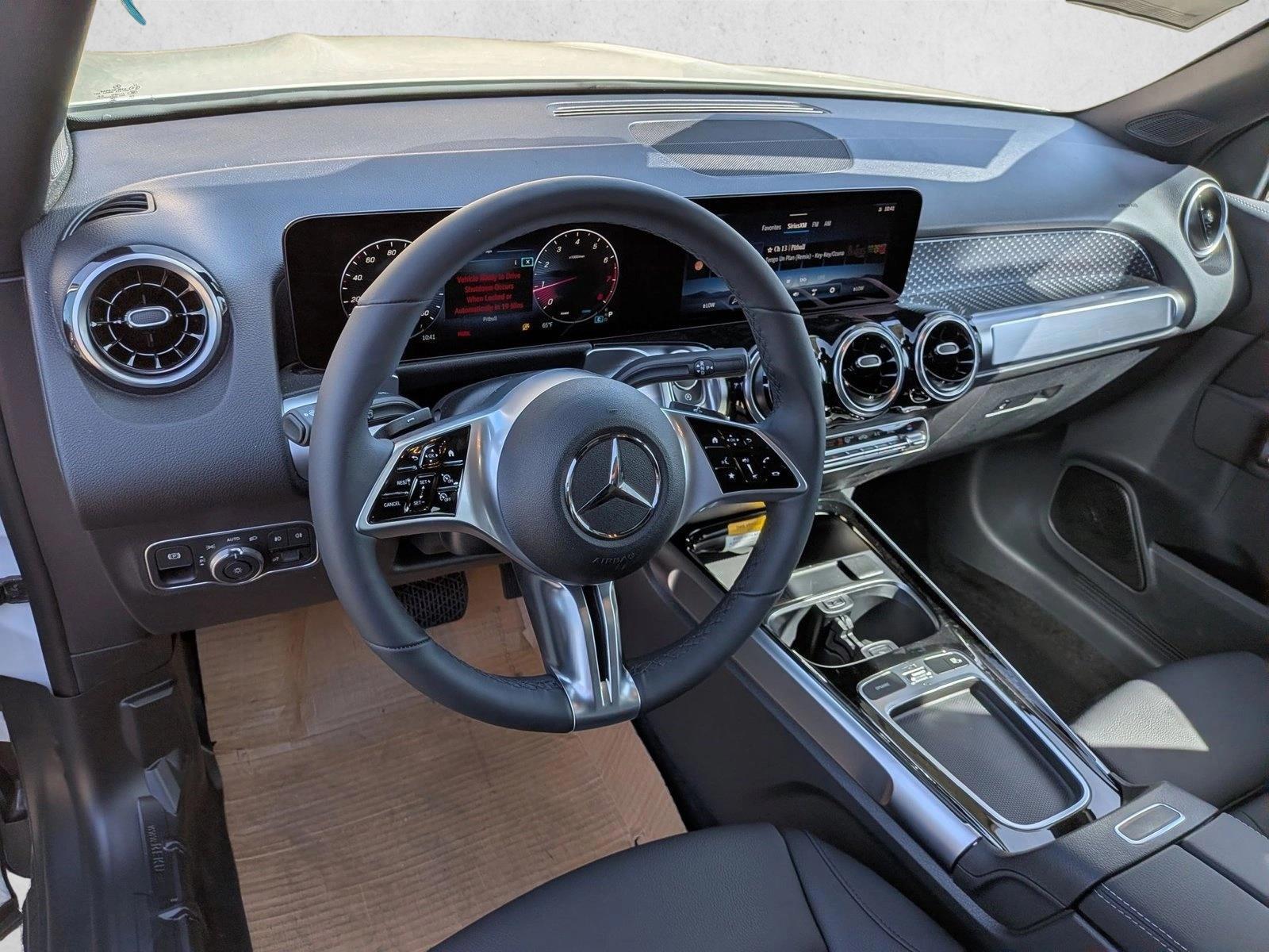 Thumbnail: 2026 Mercedes-Benz GLB - 3