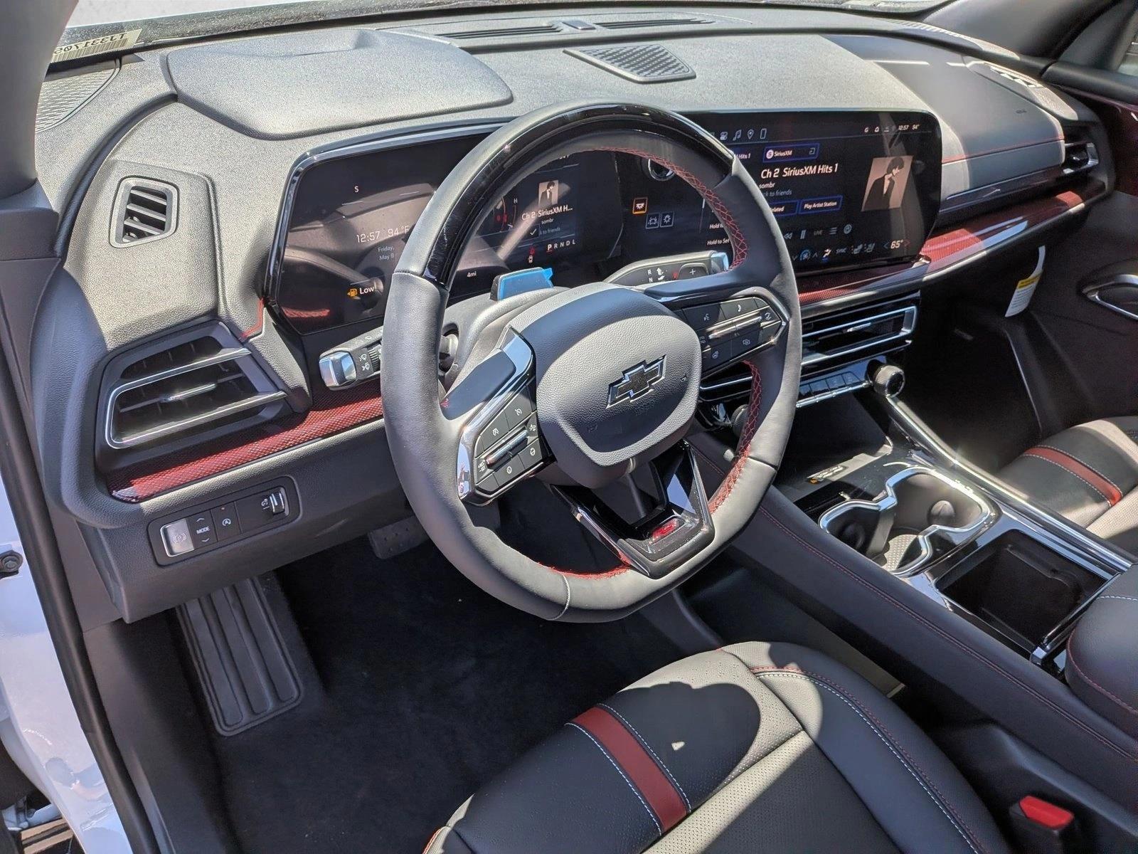 Thumbnail: 2026 Chevrolet Traverse - 3