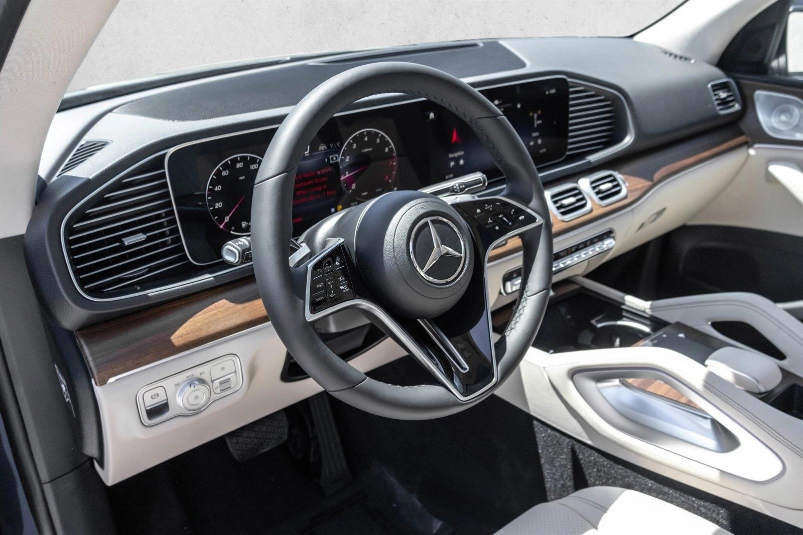 Thumbnail: 2026 Mercedes-Benz GLE - 3